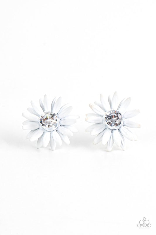 Sunshiny DAIS-y - White - Paparazzi Earring Image