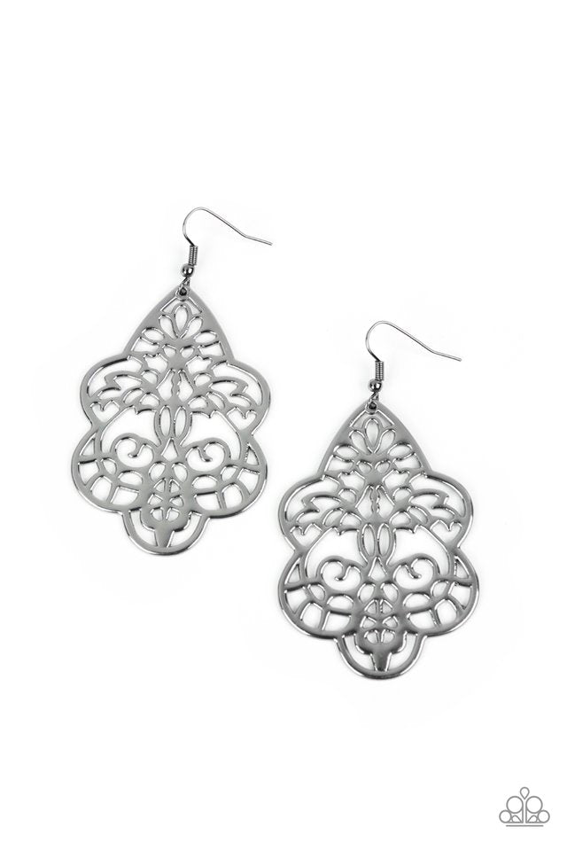​Festive Foliage - Black - Paparazzi Earring Image