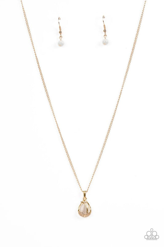 Top-Notch Trinket - Gold - Paparazzi Necklace Image