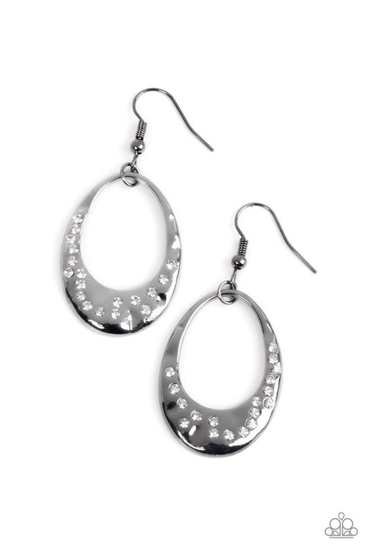 Classic Keepsake - Black - Paparazzi Earring Image