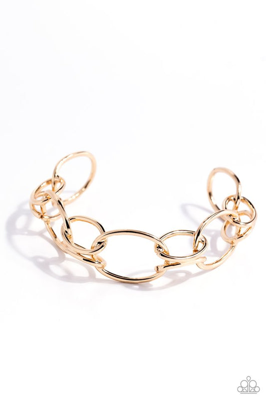 LINK or Swim - Gold - Paparazzi Bracelet Image