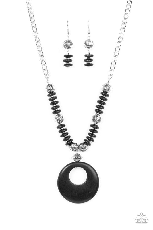 Oasis Goddess - Black - Paparazzi Necklace Image