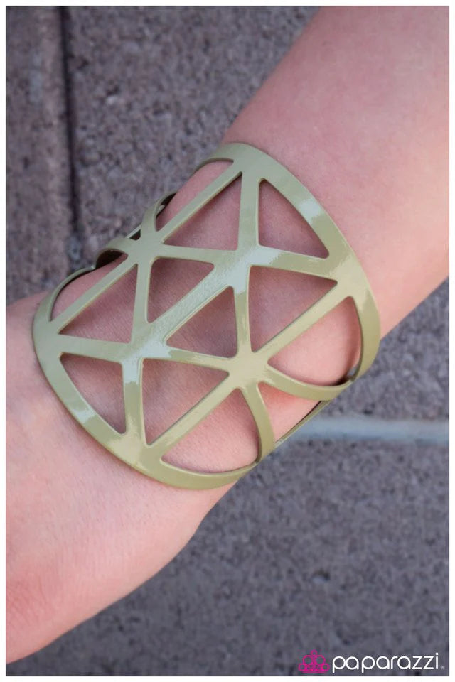 Paparazzi Bracelet ~ A Force To Be Reckoned With - Green