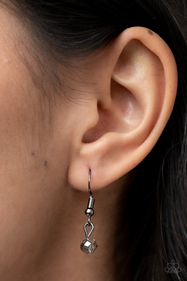 Petitely Prismatic - Black - Paparazzi Necklace Image