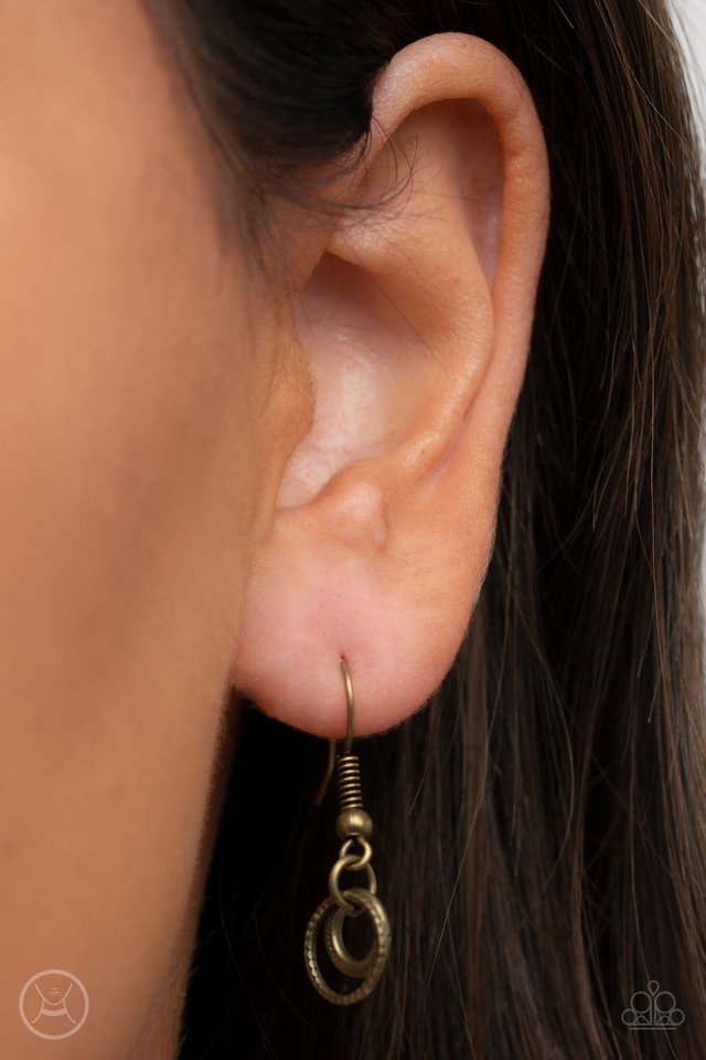 Grit and Grind - Brass - Paparazzi Necklace Image