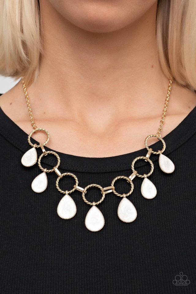 Paparazzi Necklace ~ Golden Glimmer - Gold – Paparazzi Jewelry