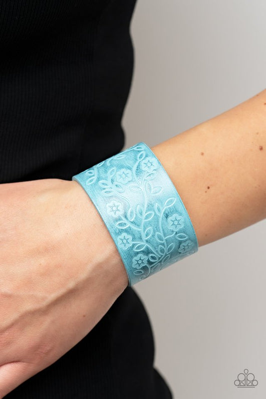 Rosy Wrap Up - Blue - Paparazzi Bracelet Image