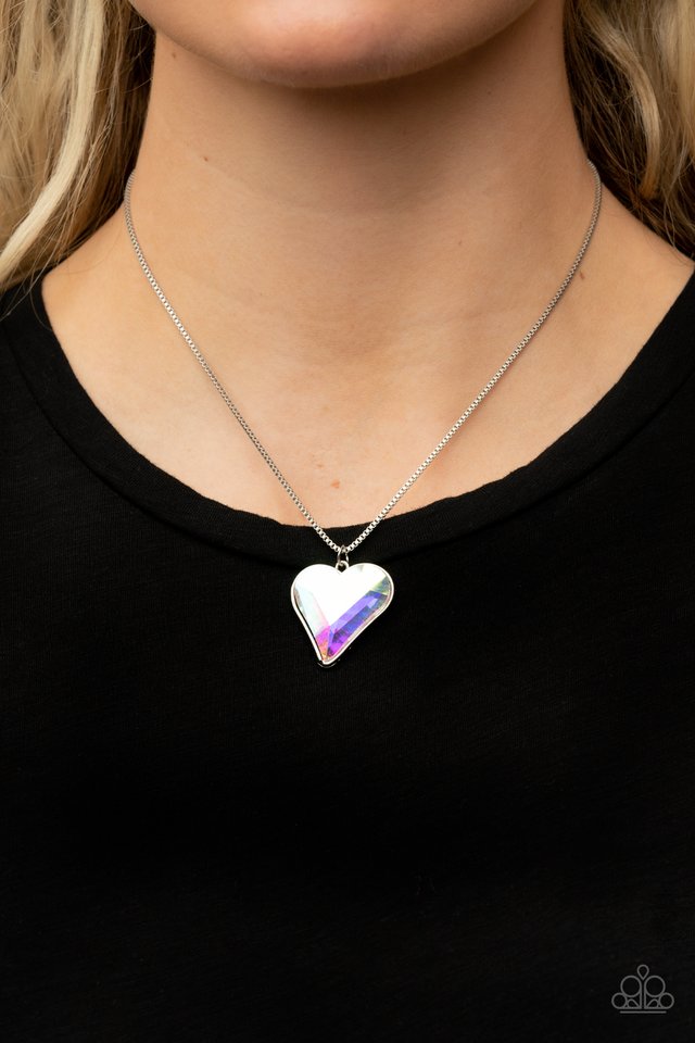 Paparazzi deals heart necklace