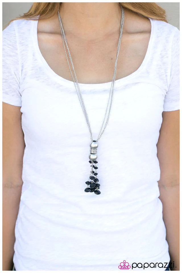 Collar Paparazzi ~ No es un momento demasiado pronto - Negro