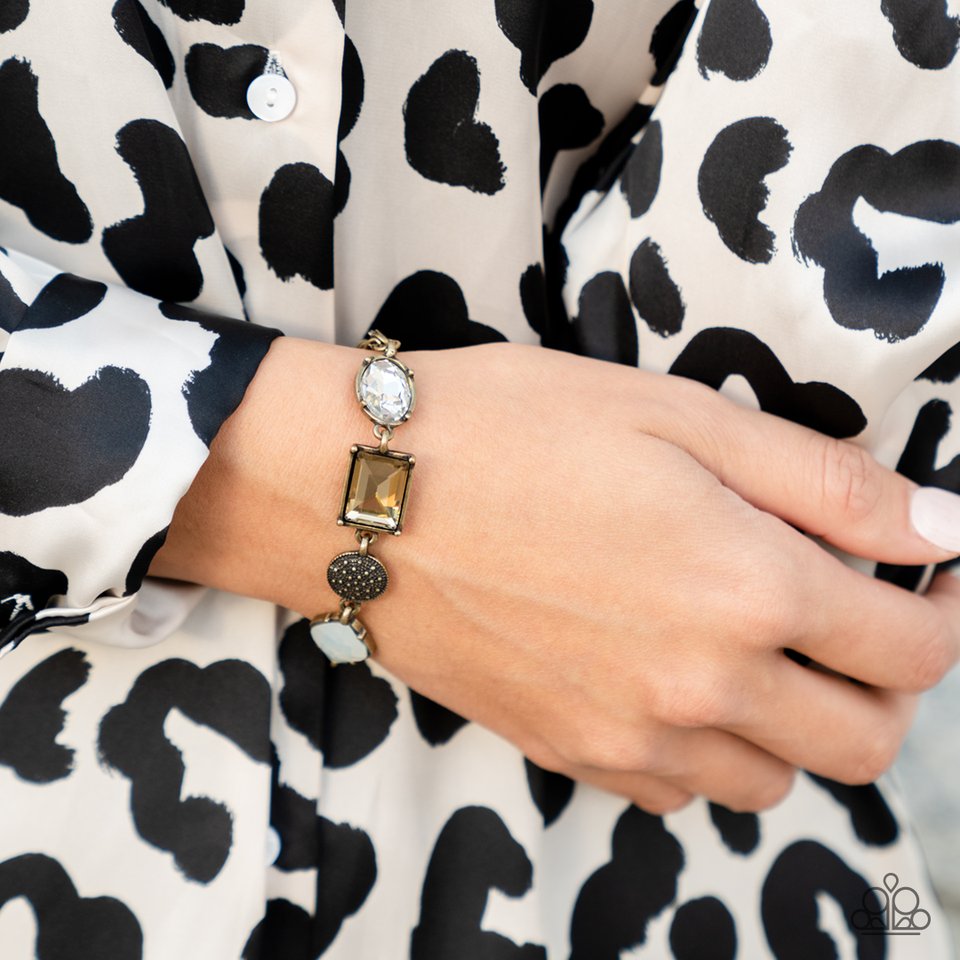 Jewelry Box Bauble - Brass - Paparazzi Bracelet Image