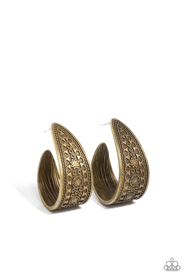 Marketplace Mixer - Brass - Paparazzi Earring Image