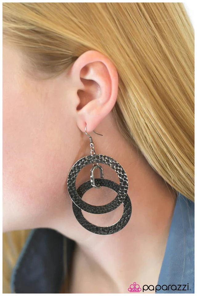 Paparazzi Earring ~ Incognito - Silver