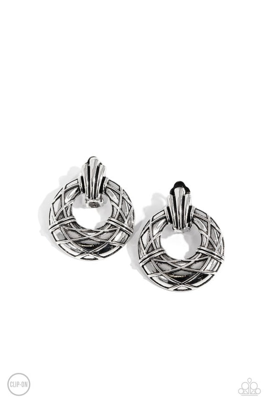 Metro Voyage - Silver - Paparazzi Earring Image