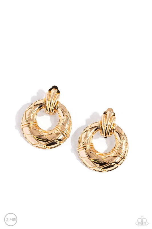 Metro Voyage - Gold - Paparazzi Earring Image