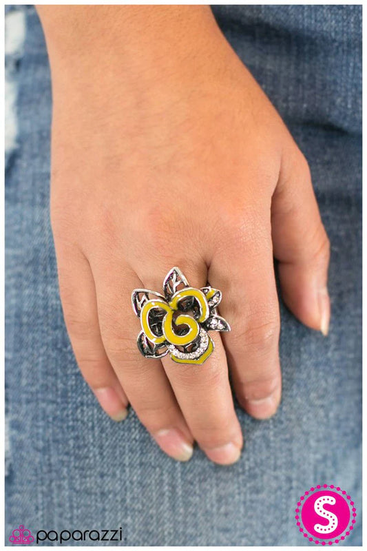 Paparazzi Ring ~ A Little Loopy - Yellow