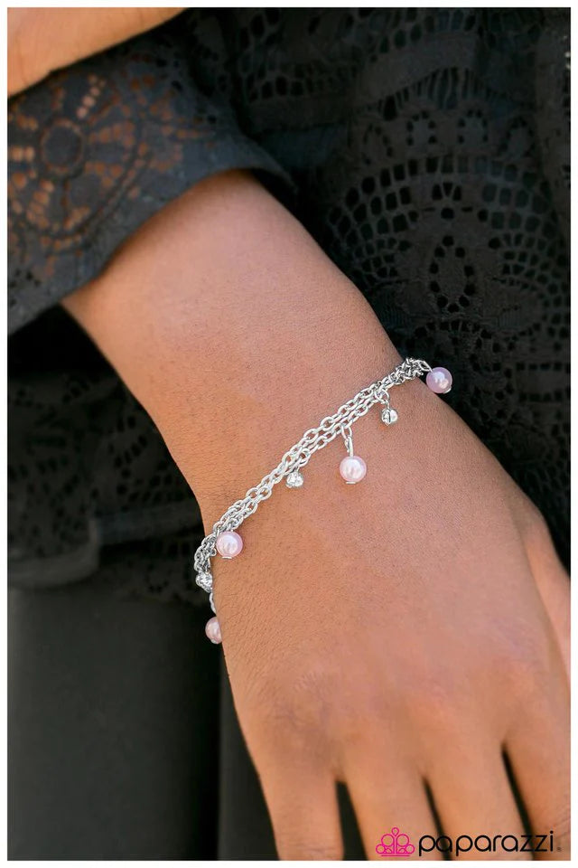 Pulsera Paparazzi ~ The Whole Nine Yards - Rosa