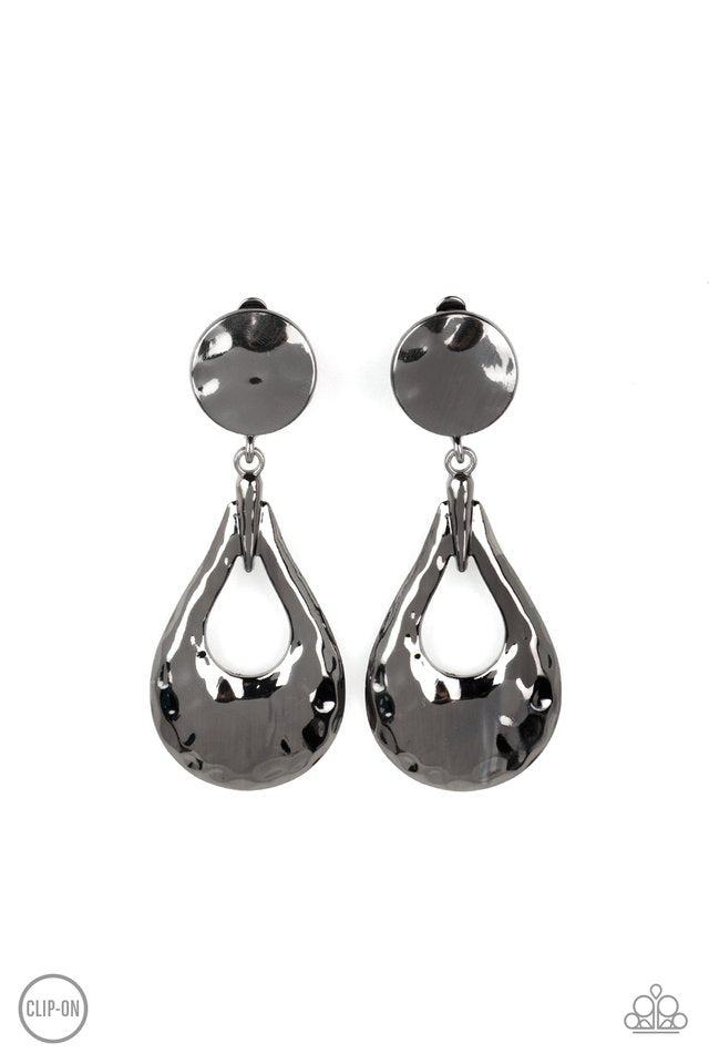 Metallic Magic - Black - Paparazzi Earring Image