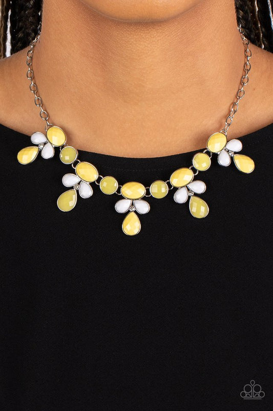 Midsummer Meadow - Yellow - Paparazzi Necklace Image