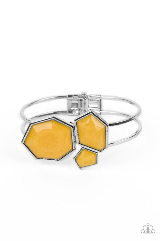 Tourist TRAPEZOID - Yellow - Paparazzi Bracelet Image