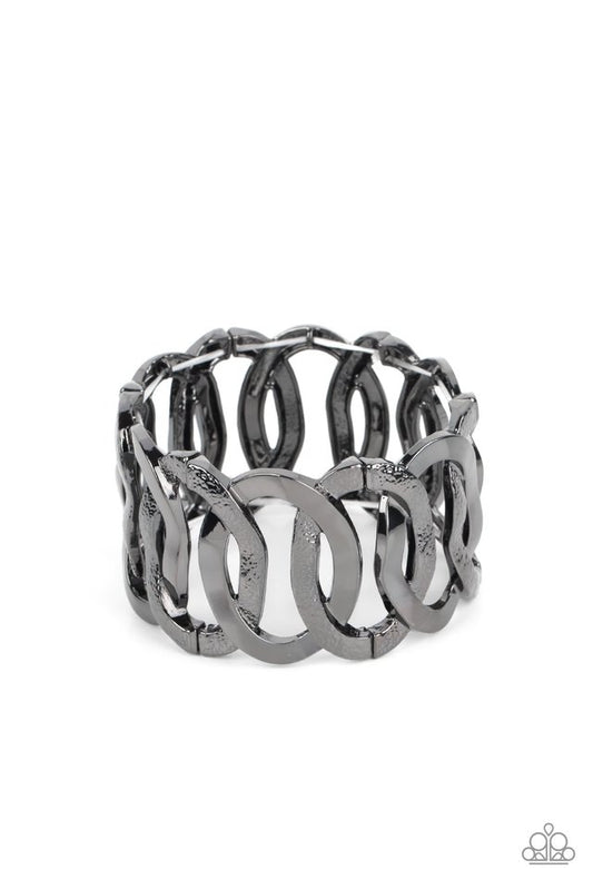 Industrial Indulgence - Black - Paparazzi Bracelet Image