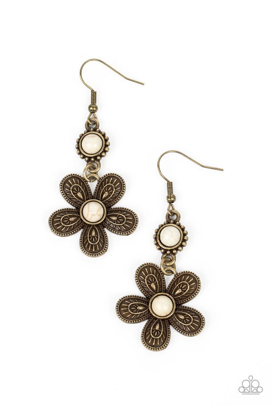 Free-Spirited Flourish - Brass - Paparazzi Earring Image