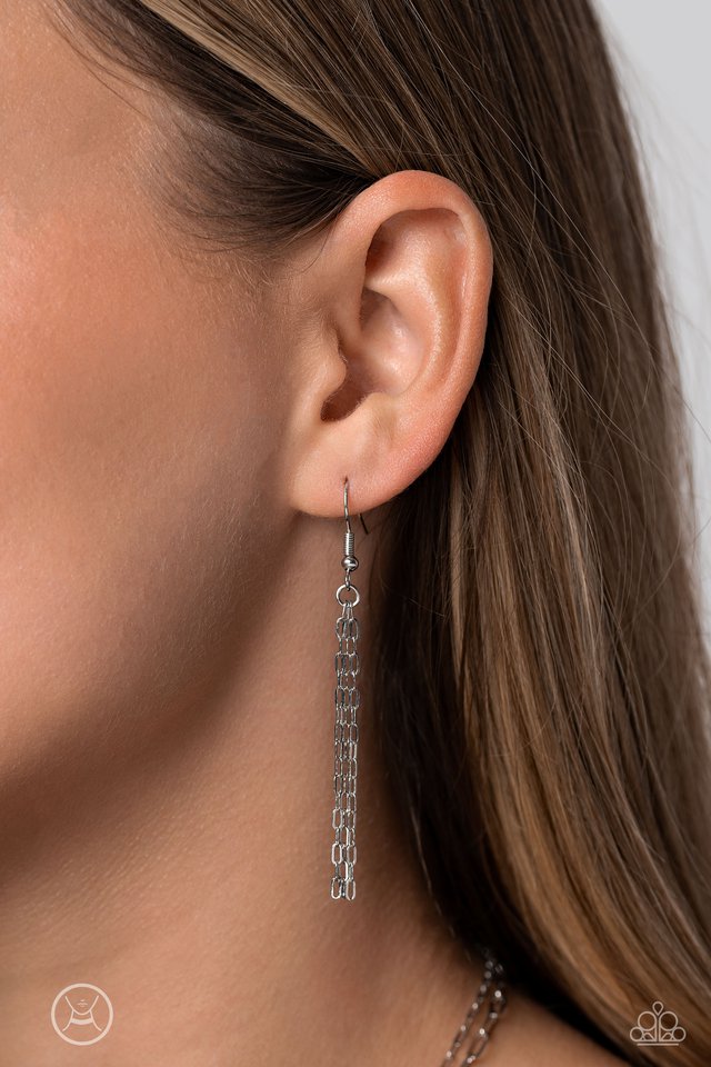 Polished Paperclips - Silver - Paparazzi Necklace Image