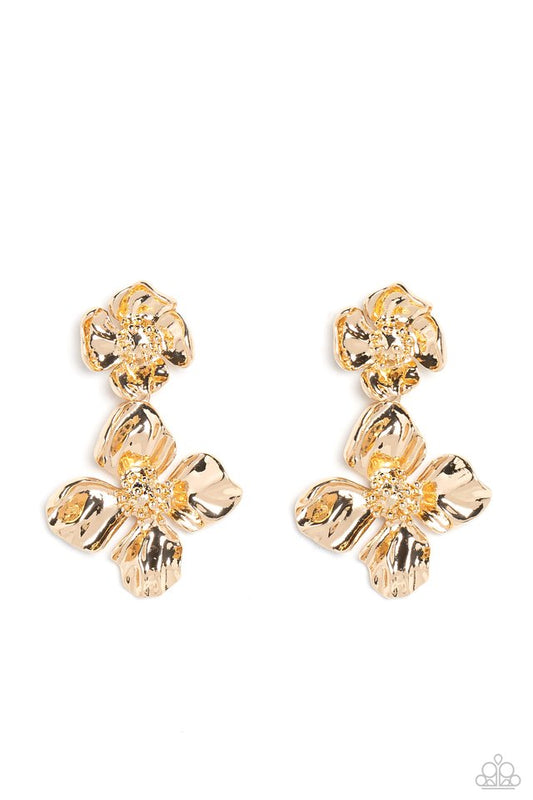 Gilded Grace - Gold - Paparazzi Earring Image