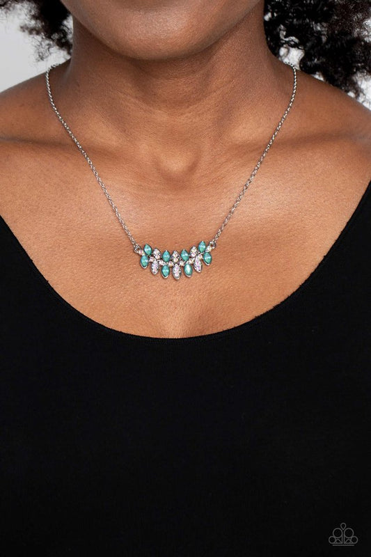 Lustrous Laurels - Green - Paparazzi Necklace Image