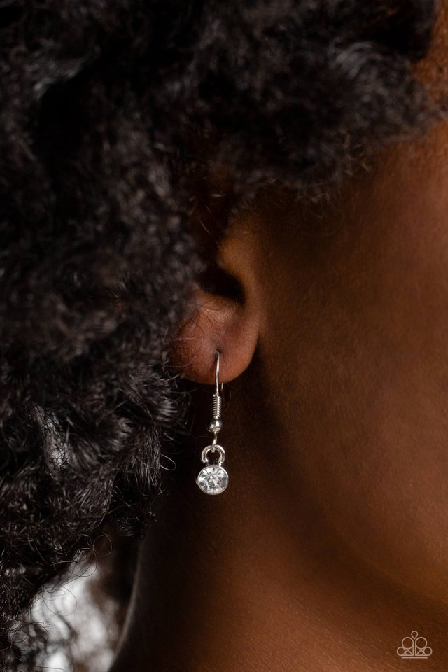 Garden Princess - White - Paparazzi Necklace Image