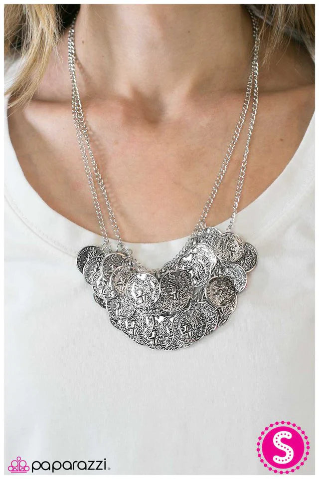 Collar Paparazzi ~ Artista COIN - Plata