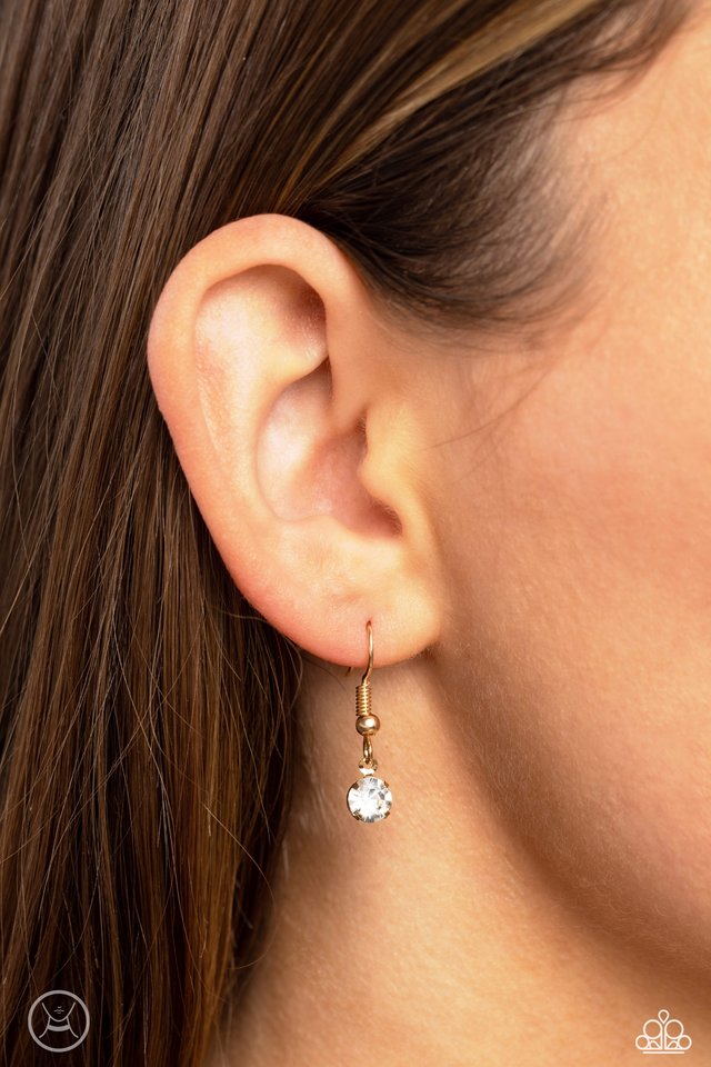 Classy Couture - Gold - Paparazzi Necklace Image