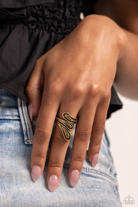 Flared Fashion - Brass - Paparazzi Ring Image