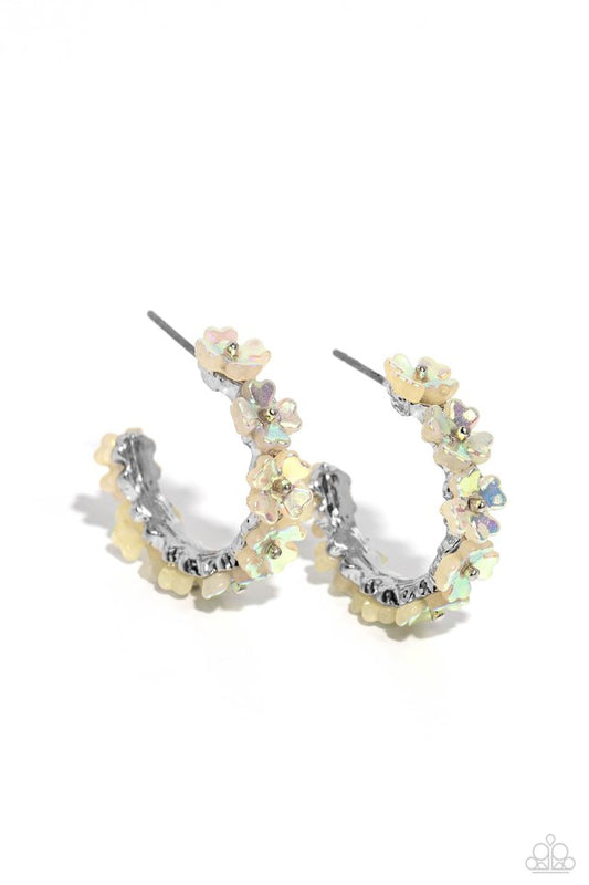 Floral Focus - White - Paparazzi Earring Image