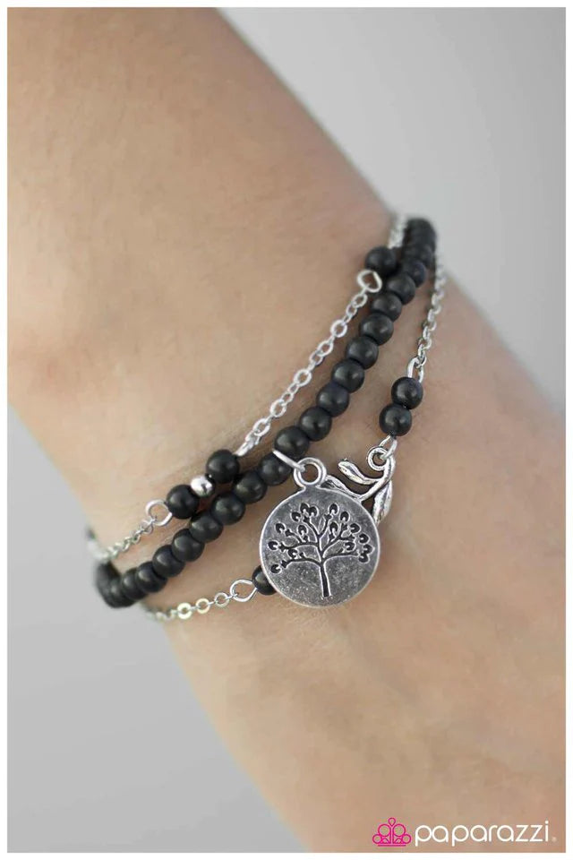 Paparazzi Bracelet ~ Barking Up The Wrong Tree - Black