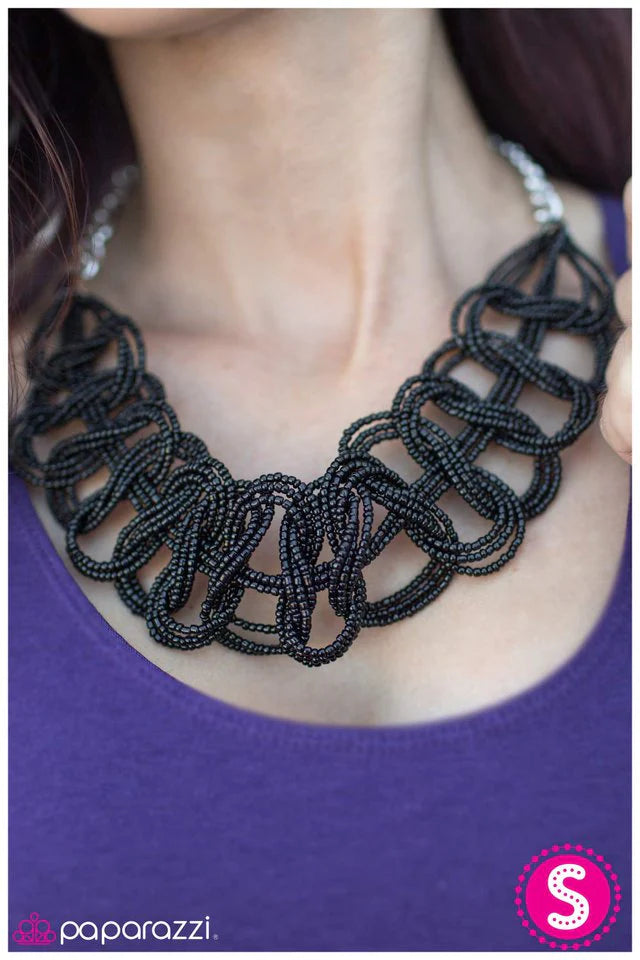 Collar Paparazzi ~ BRAID New Girl - Negro