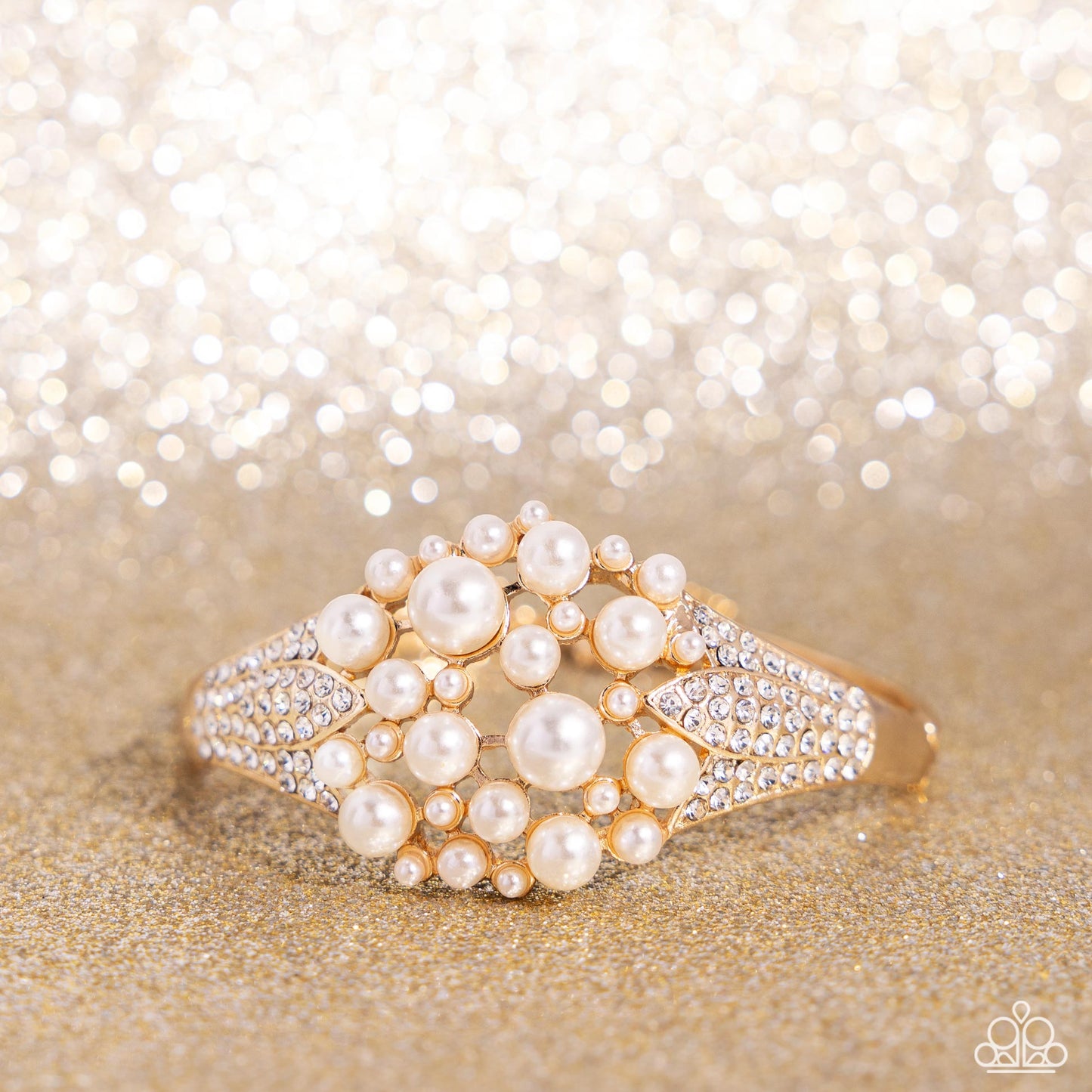 Paparazzi Bracelet ~ Royal Red Carpet - Gold