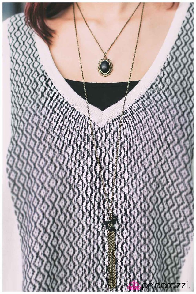 Collar Paparazzi ~ Todos los caballos bonitos - Negro