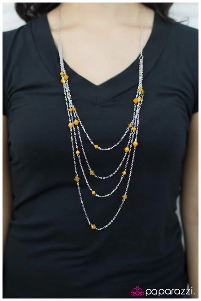 Collar Paparazzi ~ Just Enough - Amarillo