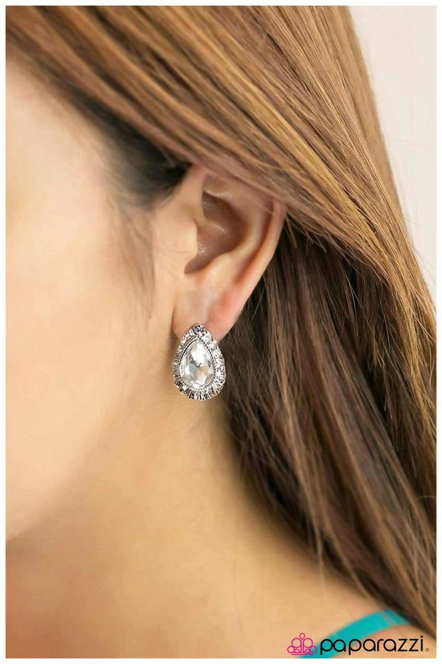 Paparazzi Earring ~ A Royal Pain - White