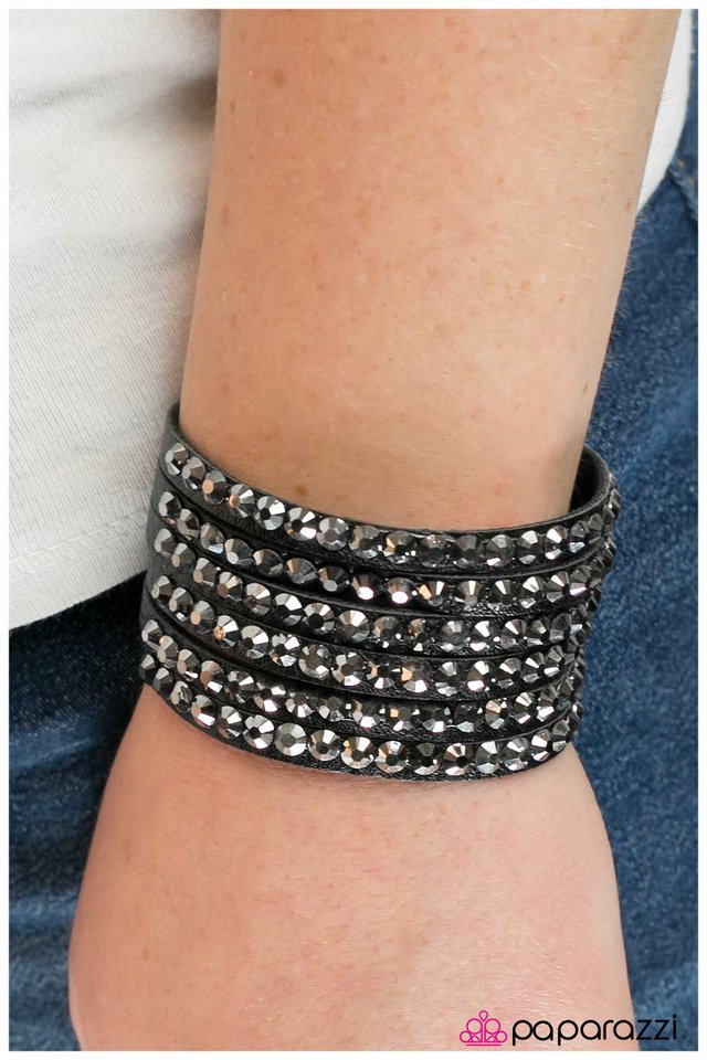 Paparazzi Bracelet ~ Ready To Rumble - Black