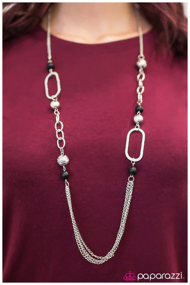 Collar Paparazzi ~ El comienzo de algo hermoso - Negro