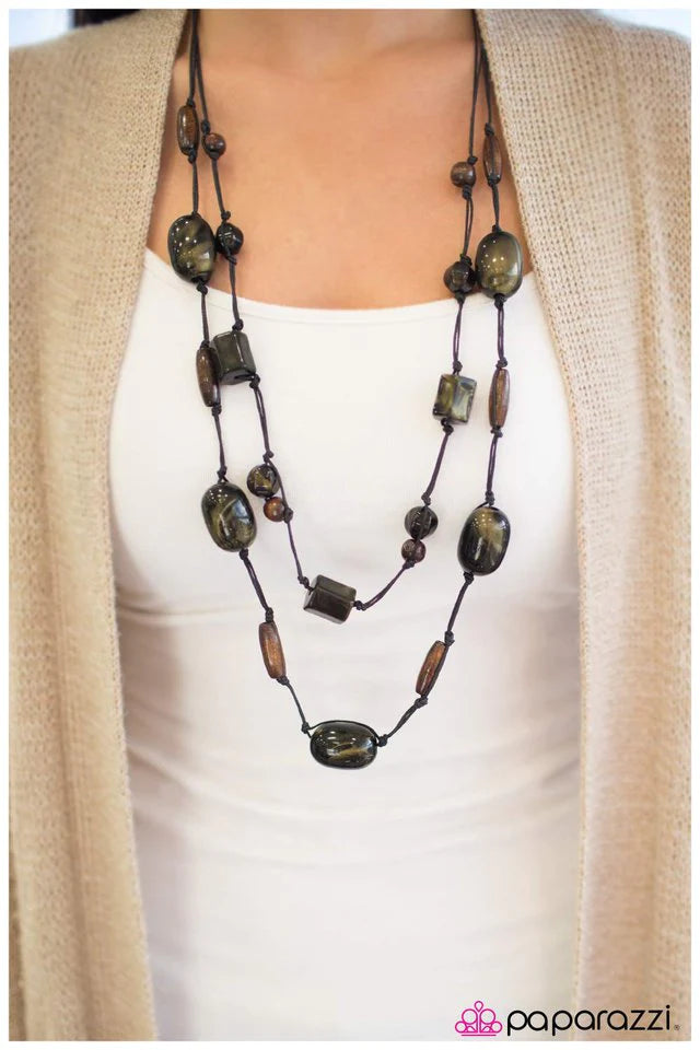 Collar Paparazzi ~ El mono ve, el mono hace - Negro