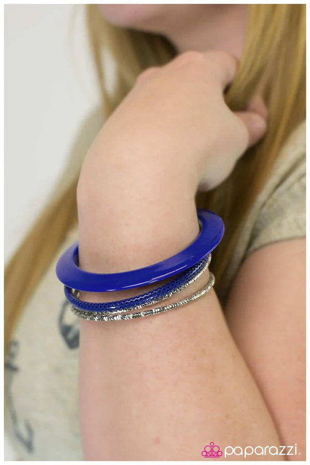 Pulsera Paparazzi ~ Work It Girl - Azul