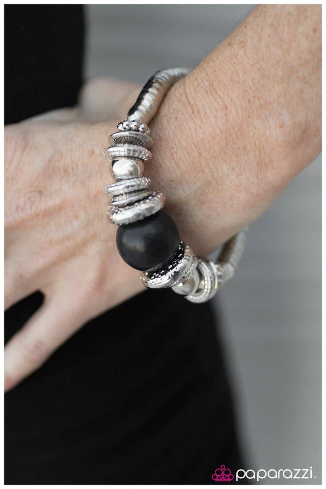 Paparazzi Bracelet ~ Do As The Romans Do... - Black