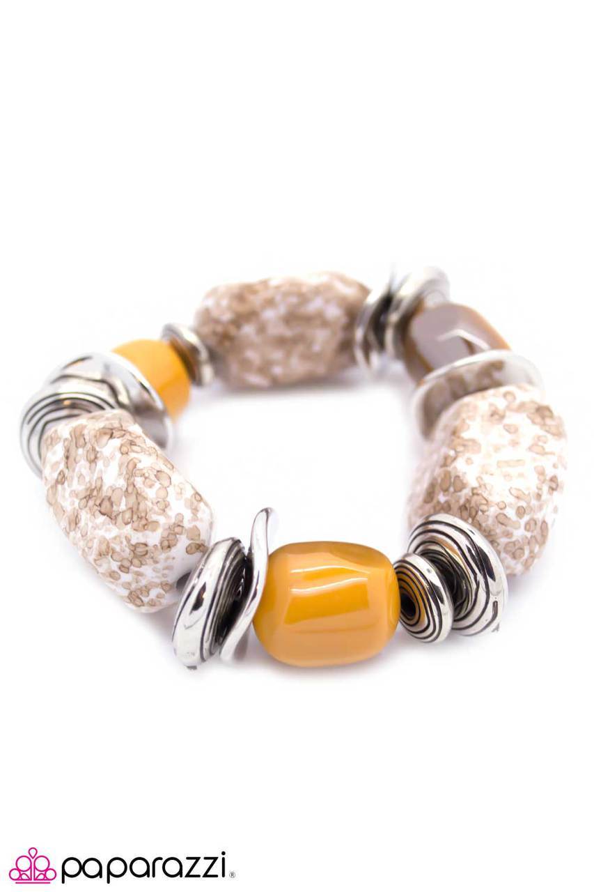 Paparazzi Bracelet Blockbuster - Glaze of Glory - Brown / Peach