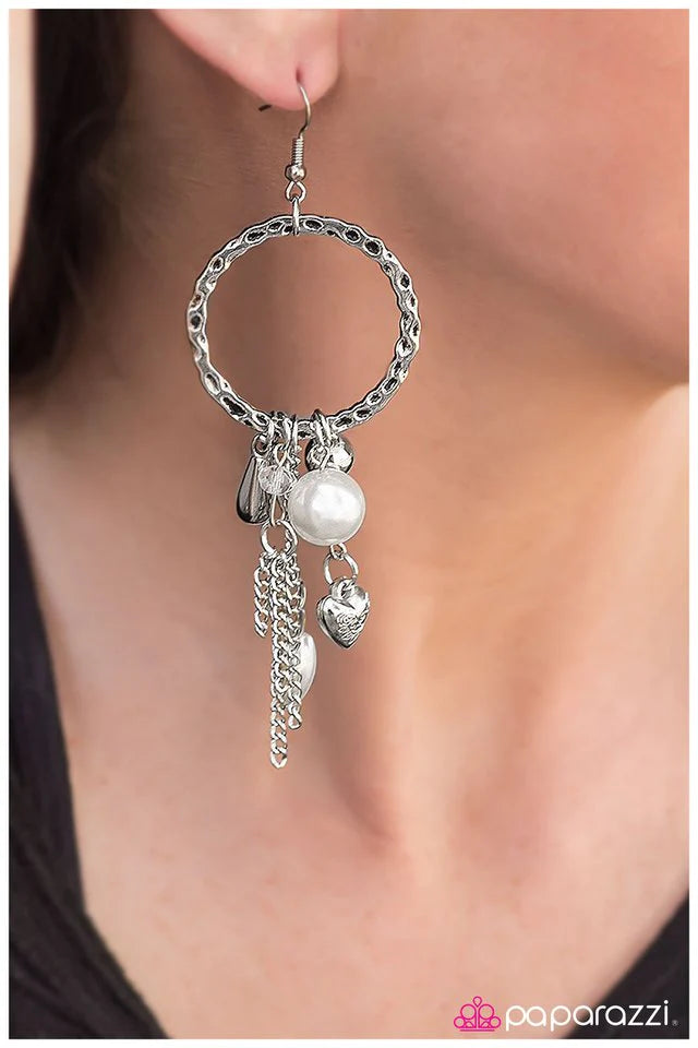 Pendiente Paparazzi ~ Las pequeñas cosas significan mucho - Blanco