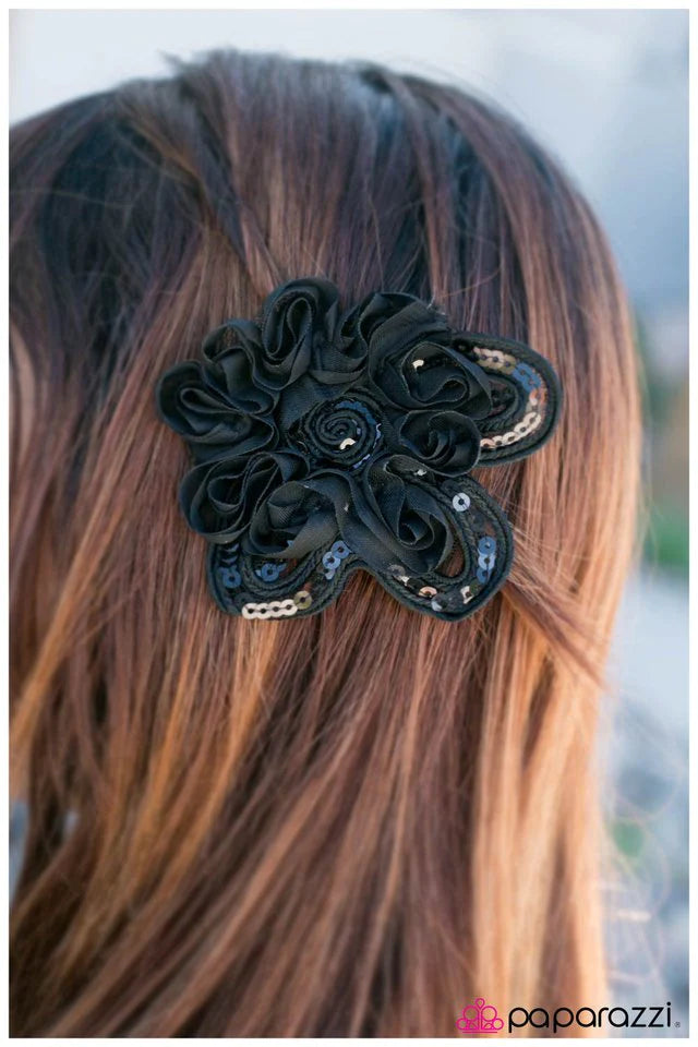 Paparazzi Hair Accessories ~ Goodbye Kiss - Black
