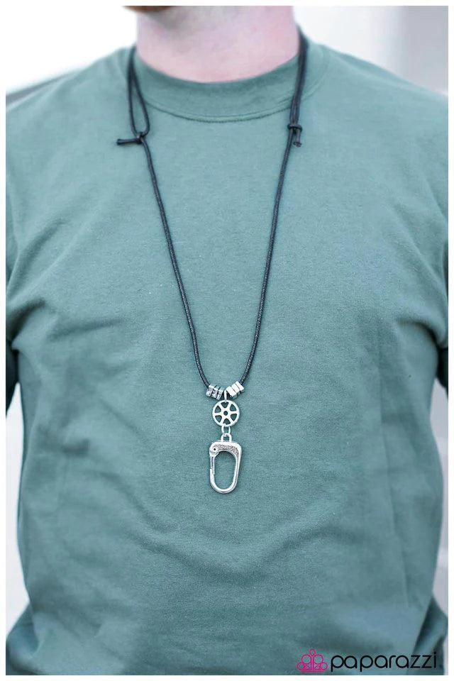 Collar de paparazzi ~ Grind My Gears - Negro