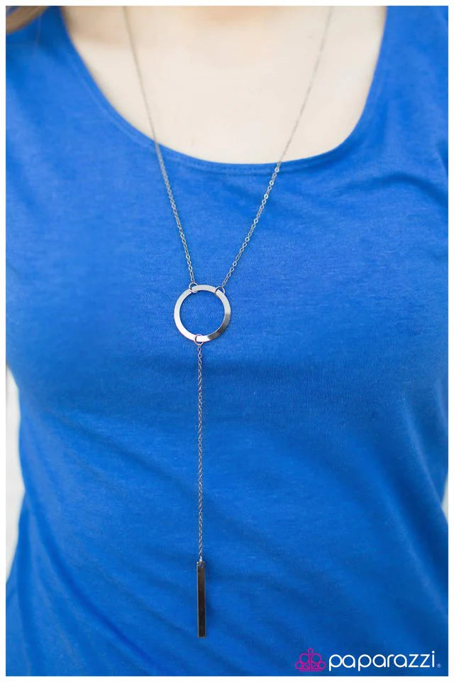 Paparazzi Necklace ~ High and Mighty - Black