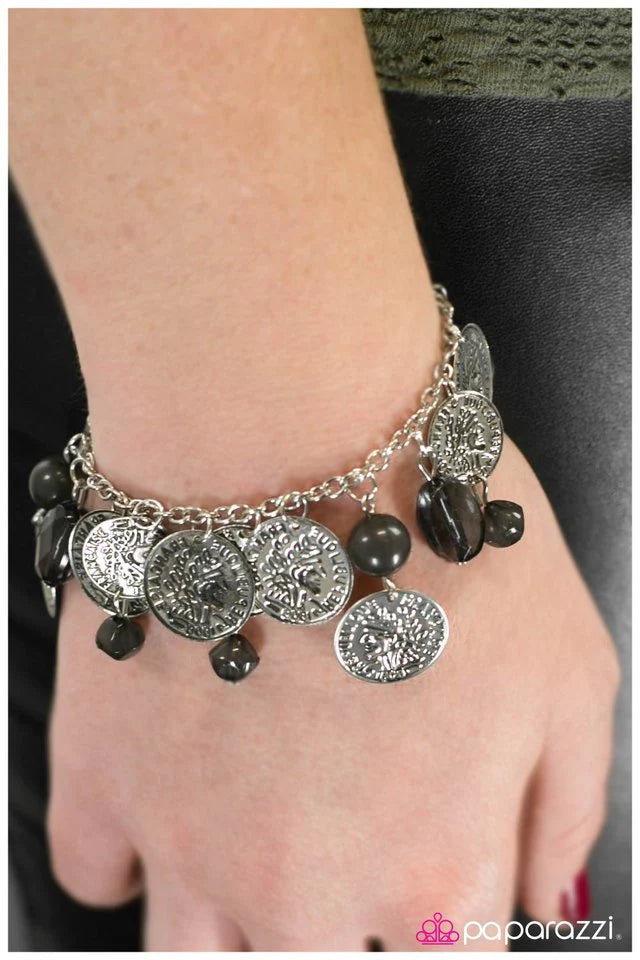 Paparazzi Bracelet ~ Two Faced - Black